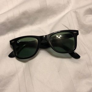 Black Raybans